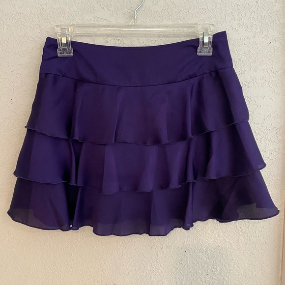 Armani Exchange Purple Ruffles Mini Skirt, size 0 - Picture 1 of 11